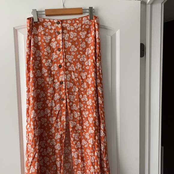 ASOS Floral Maxi Skirt ๐ผ - Picture 6 of 11